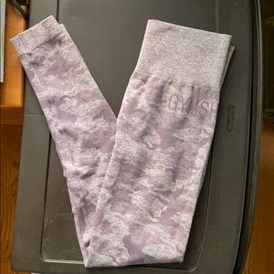 Camo seamless leggings by Gymshark.